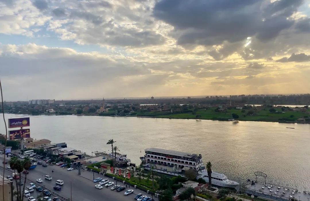 Luxury Nile View Apartment In Maadi-1