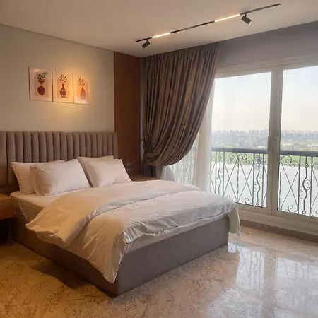 Luxury Nile View Apartment In Maadi-2